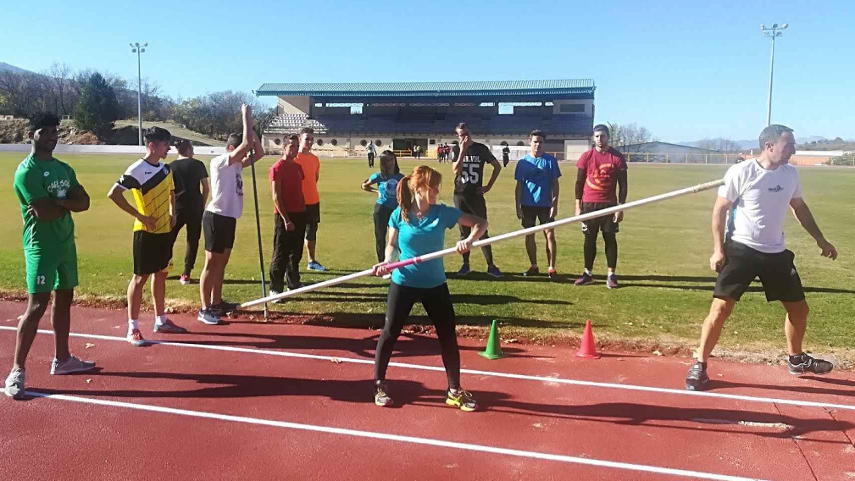 CONVOCATORIA DE AYUDAS A ENTRENADORAS  PARA LA REALIZACI&Oacute;N DE ACTIVIDADES DE FORMACI&Oacute;N Y CAPACITACI&Oacute;N